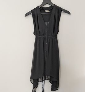 Converse asymmetric sheer flowy button up tunic